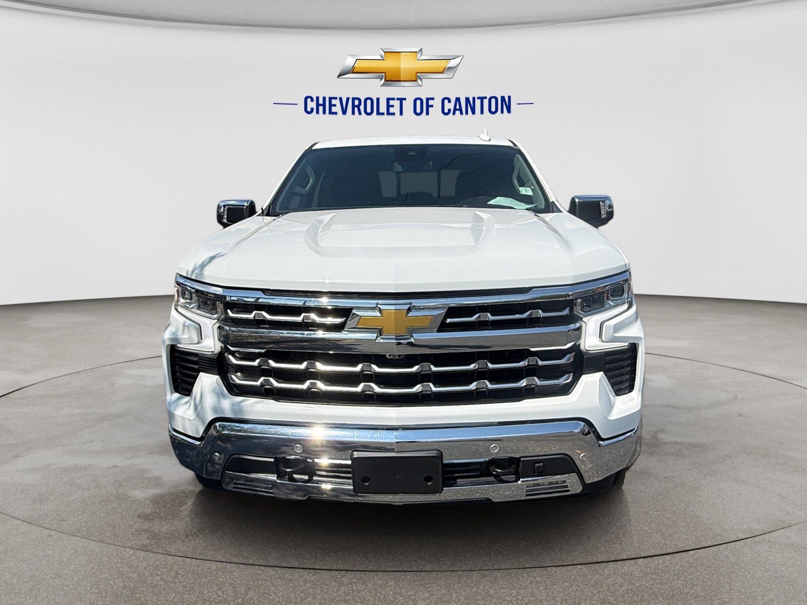 2023 Chevrolet Silverado 1500 LTZ - Photo 2