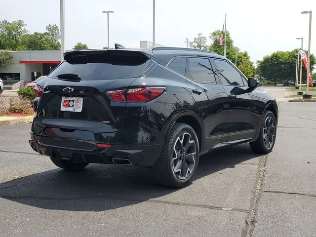 Used 2022 Black Chevrolet RS image 4