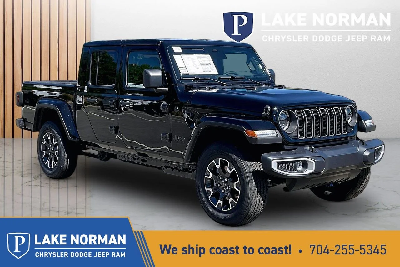 2026 Jeep Gladiator Sahara Auto's photo
