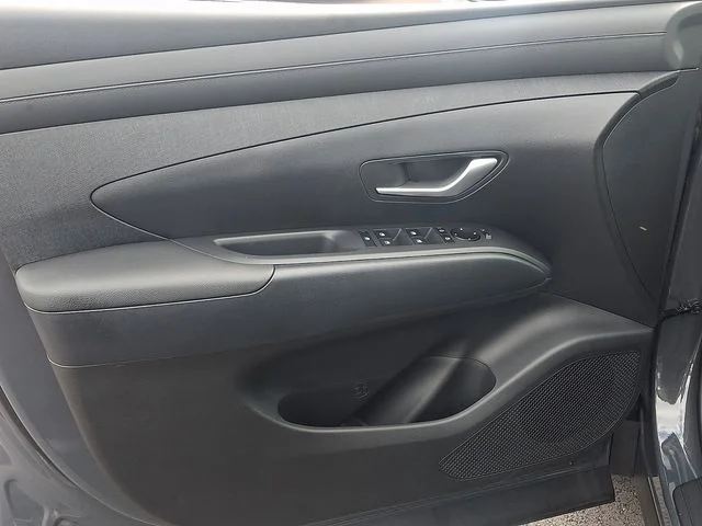 New 2026 Gray Hyundai SEL Convenience image 9