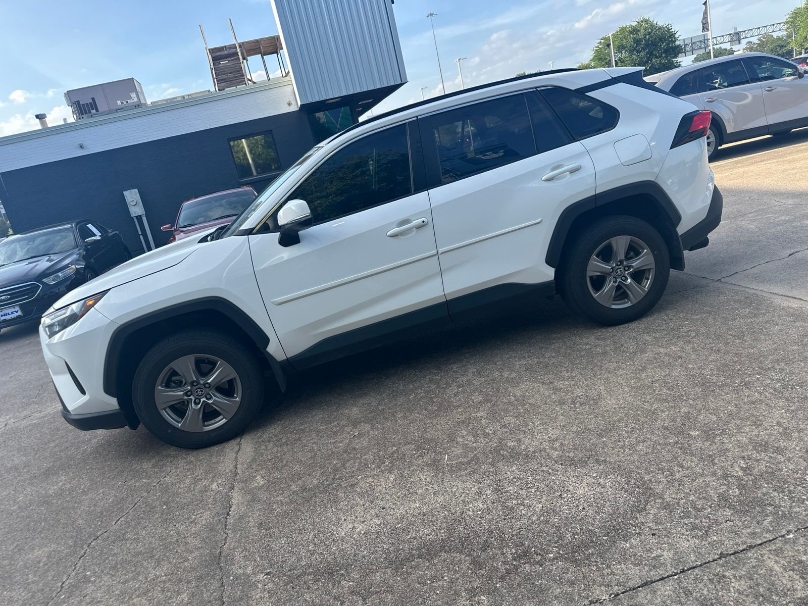 Used 2024 Ice Toyota XLE image 4