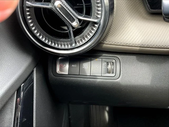 Used 2025 Green Chevrolet LT image 18