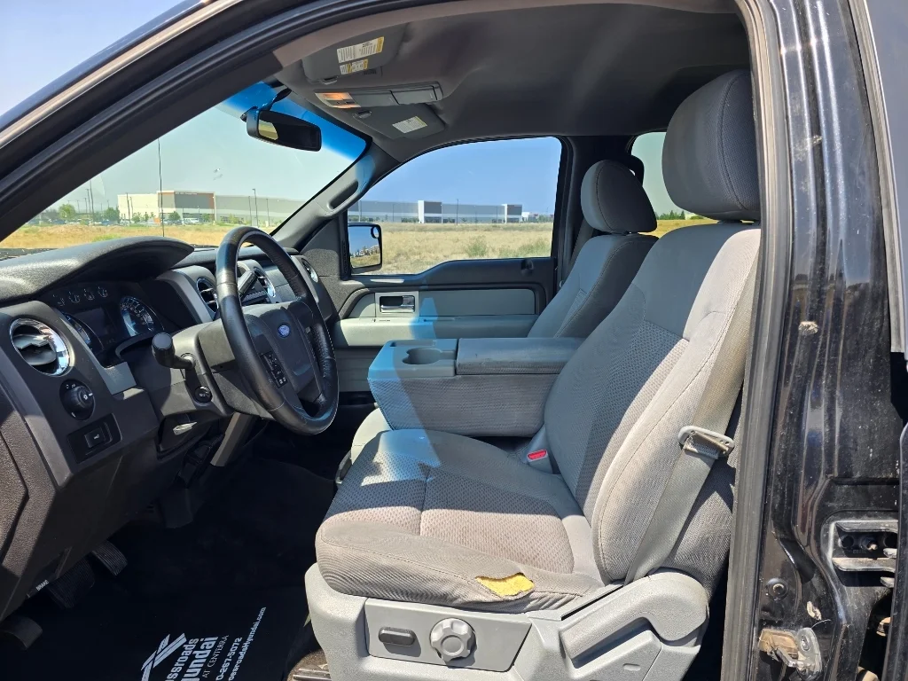 Used 2011 Tuxedo Black Metallic Ford XLT image 13