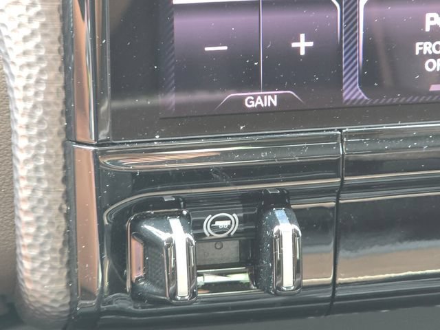 New 2026 Molten Red Pearl-Coat Exterior Paint RAM Limited image 26