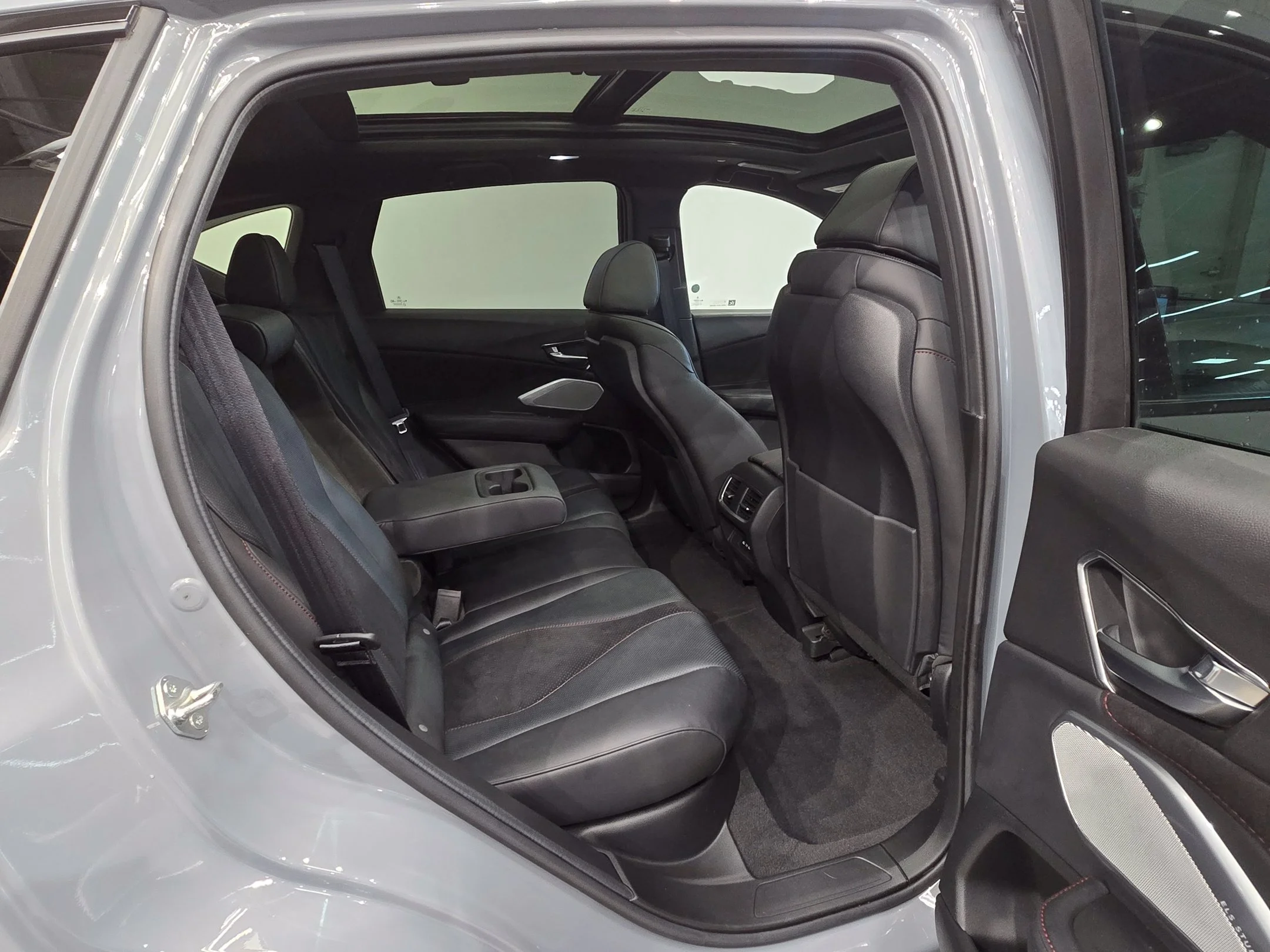 Used 2025 Urban Gray Pearl Acura A-Spec Package image 9