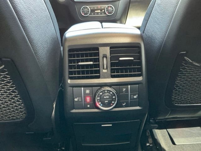 Used 2016 Gray Mercedes-Benz GL 550 image 53