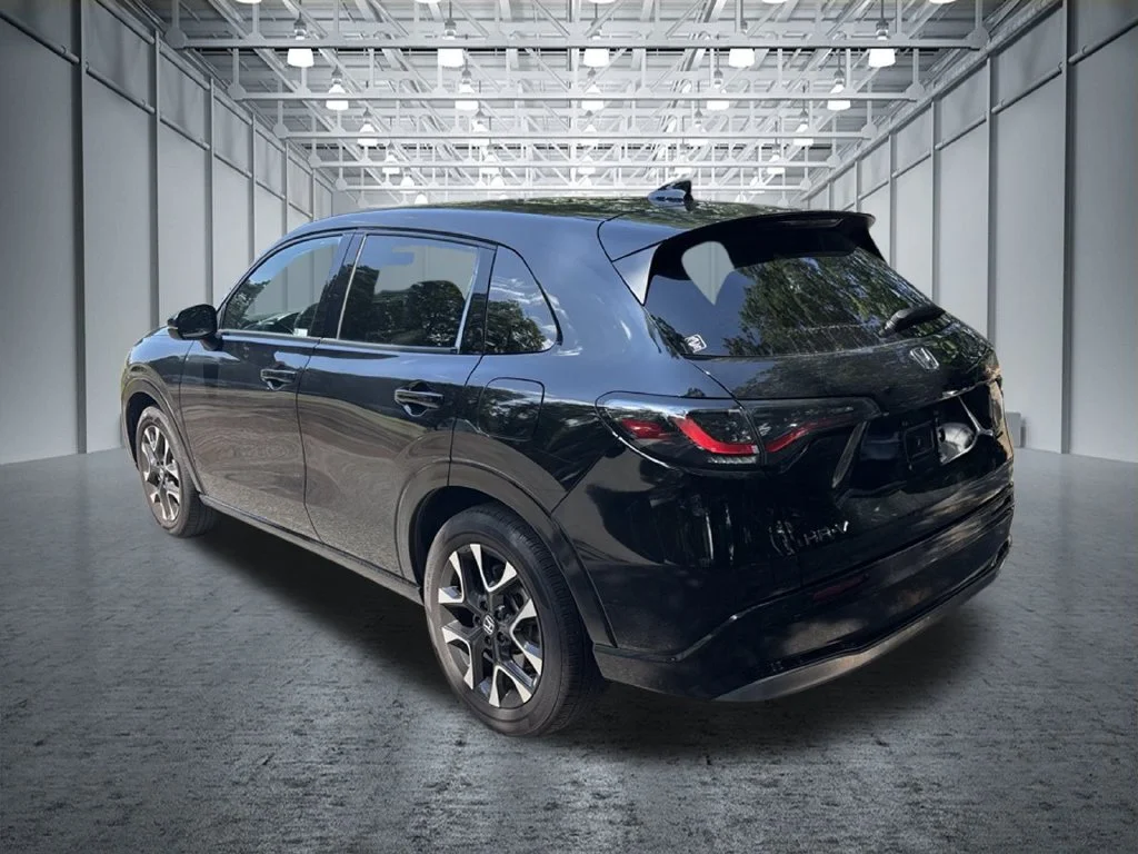 Used 2026 Black Honda EX-L image 3