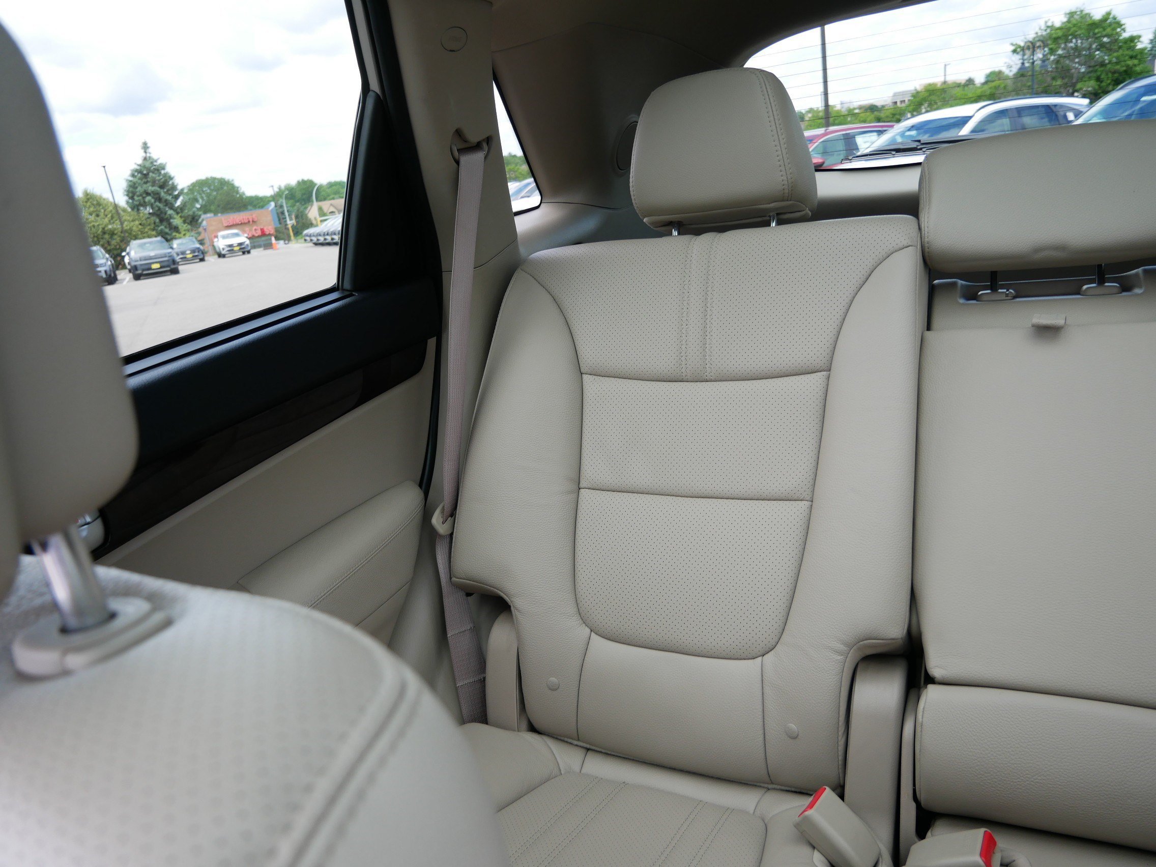 Used 2015 Satin Metal Kia EX image 12