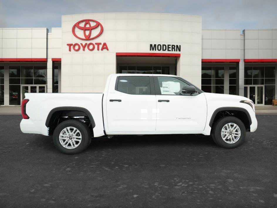 New 2026 Ice Cap Toyota SR5 image 13