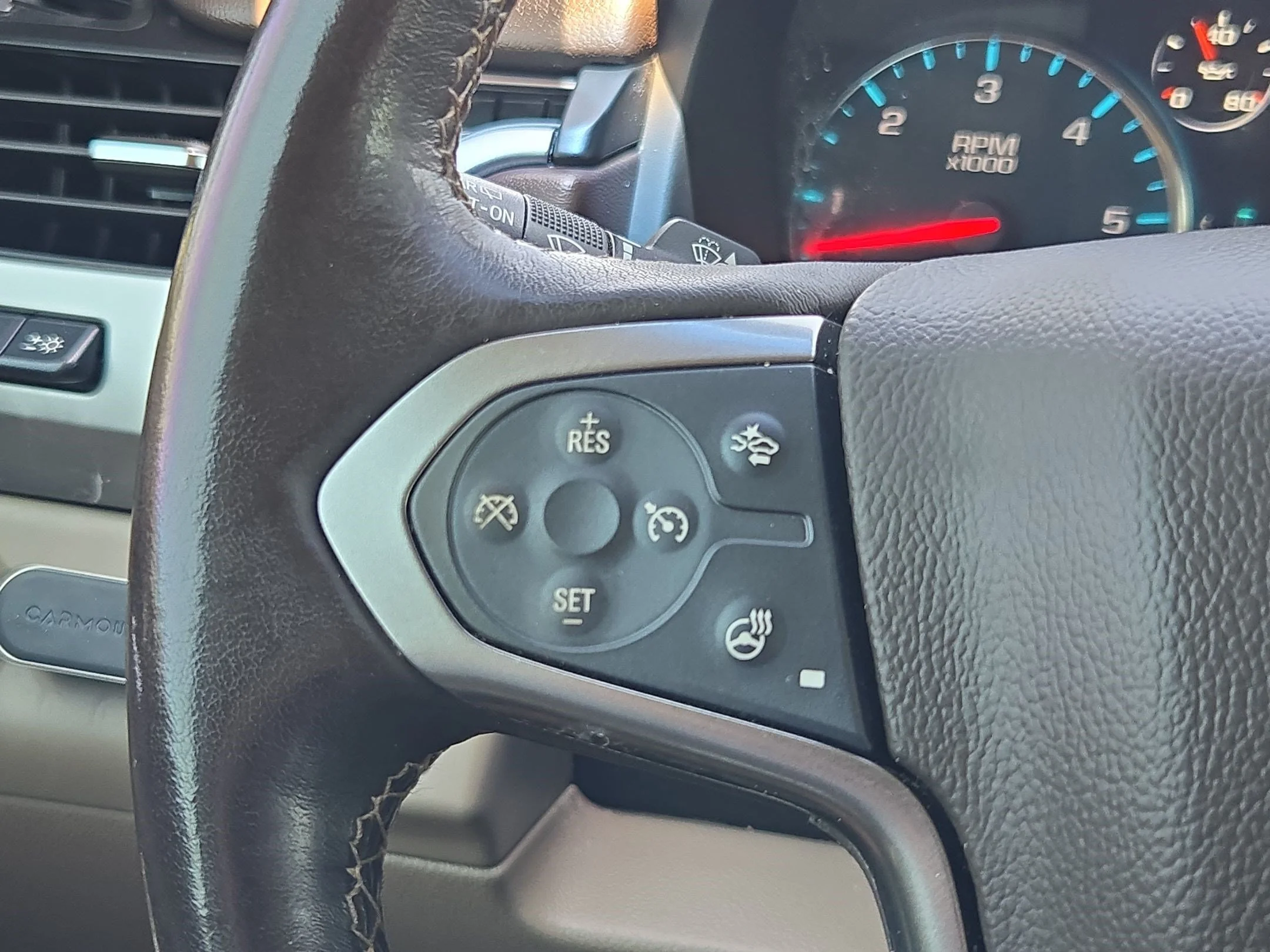 Certified Used 2019 Iridescent Pearl Tricoat Chevrolet Premier image 15