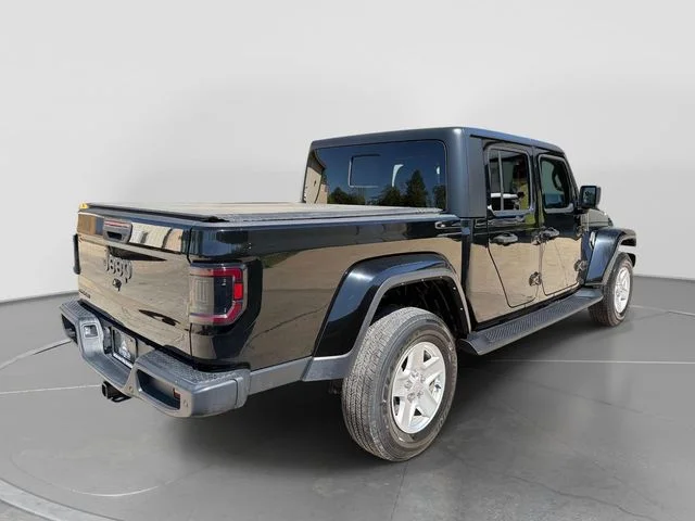 Used 2022 Black Jeep Sport image 6