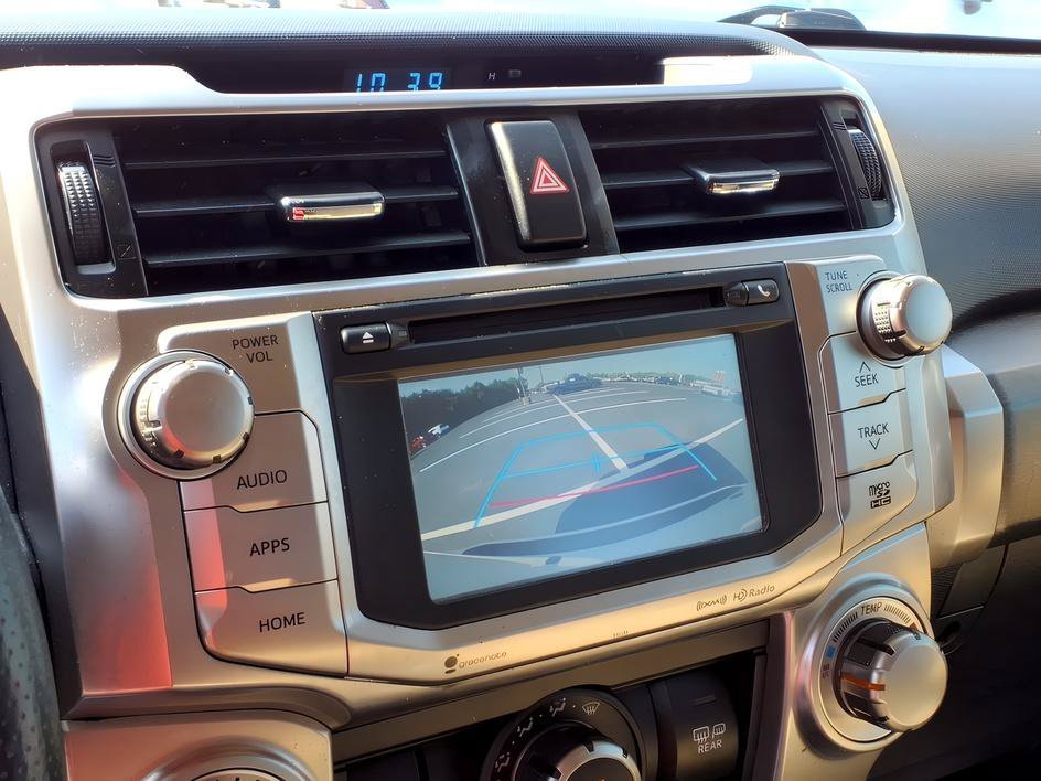 Used 2016 Super White Toyota SR5 image 18