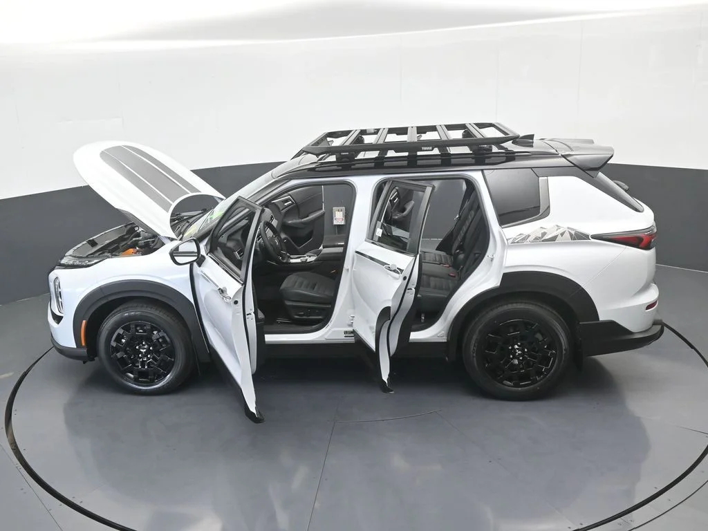 New 2026 White Mitsubishi Trail Edition image 74