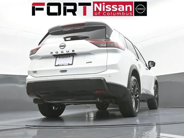 New 2026 Everest White Pearl TriCoat Nissan Dark Armor™ image 38