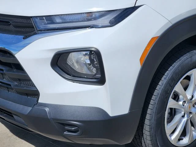 Used 2023 Summit White Chevrolet LS image 8