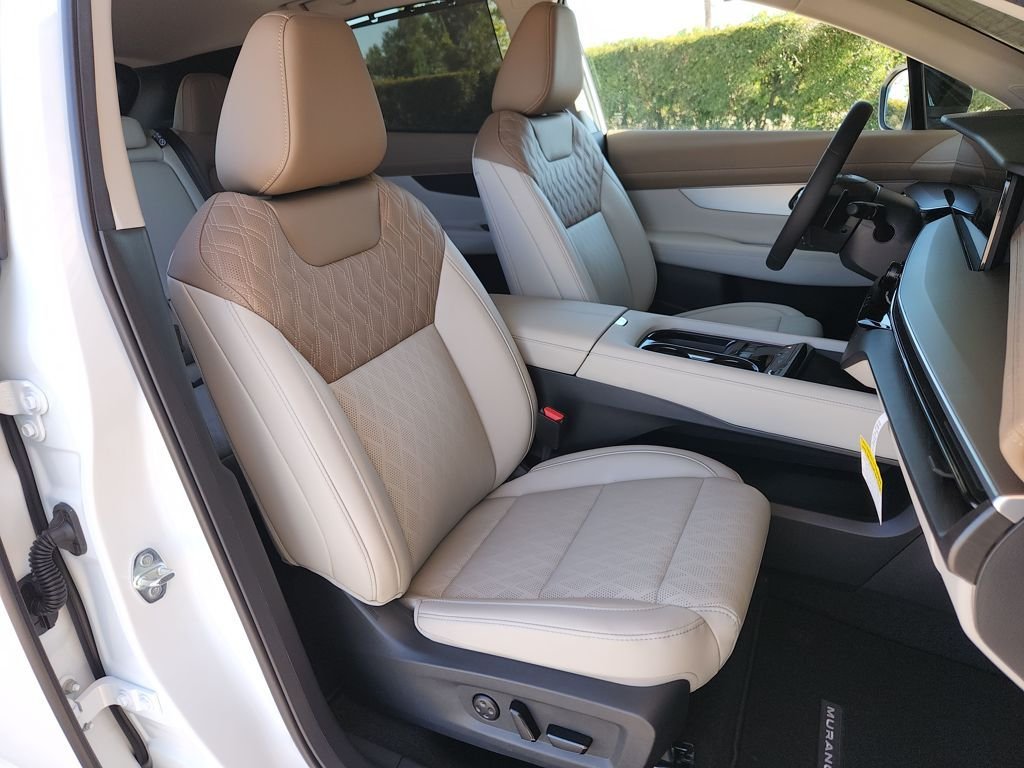 New 2026 Everest White Pearl TriCoat Nissan Platinum AWD image 12