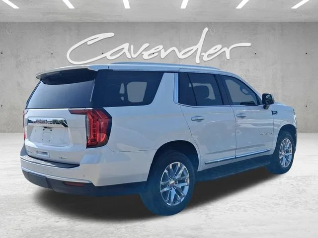 Used 2022 WHITE FROST TRICOAT GMC SLT image 17