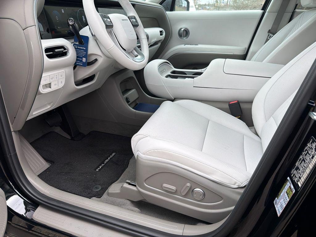 New 2026 Black Hyundai SEL FWD image 9