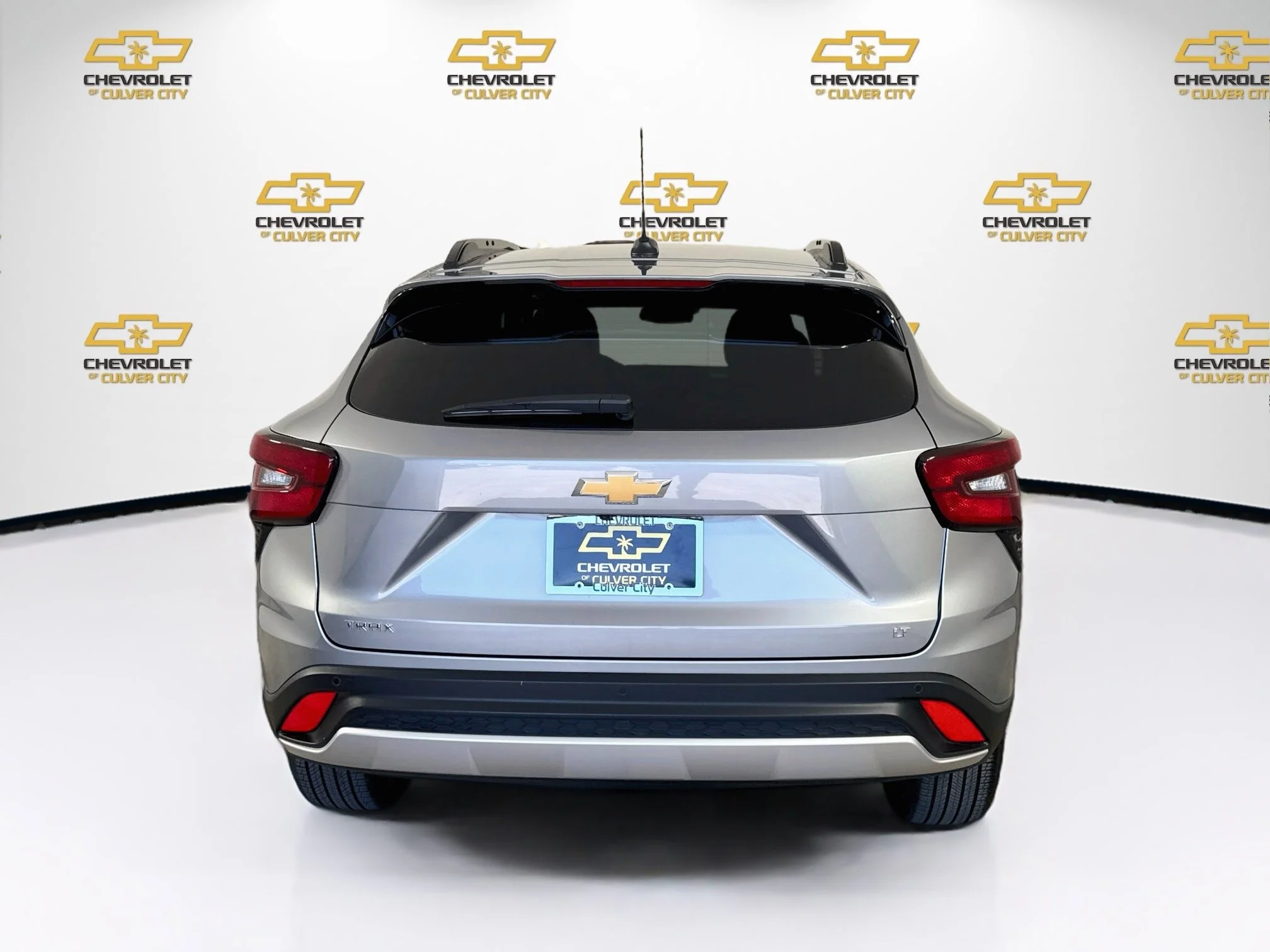 Used 2025 Sterling Gray Metallic Chevrolet LT image 7