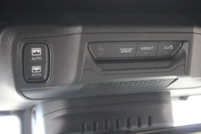 Used 2024 Black Jeep High Altitude 4xe image 13