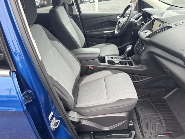 Used 2019 Blue Ford SE image 25