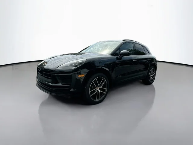 2026 Porsche Macan 