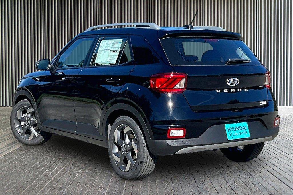 New 2026 Onyx Black Hyundai SEL image 3