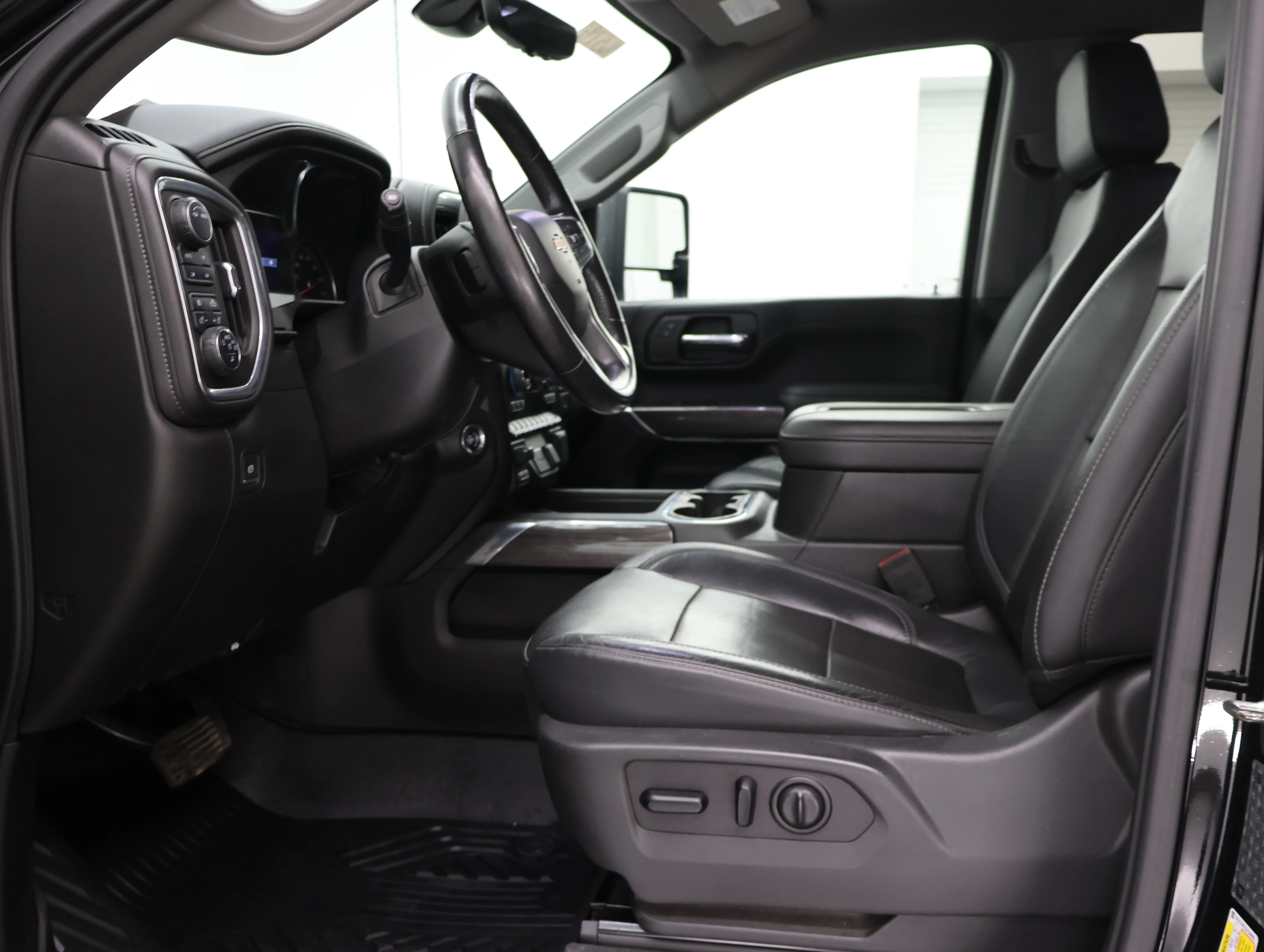 Used 2020 Black Chevrolet LTZ image 7