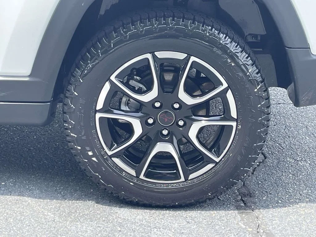 Certified Used 2025 White Jeep Trailhawk image 12
