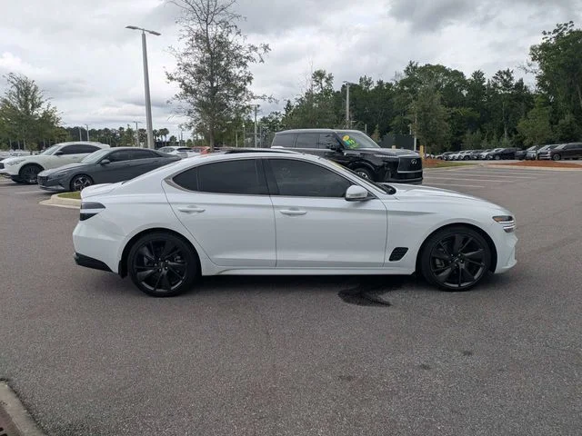 Used 2023 White Genesis 2.0T image 2