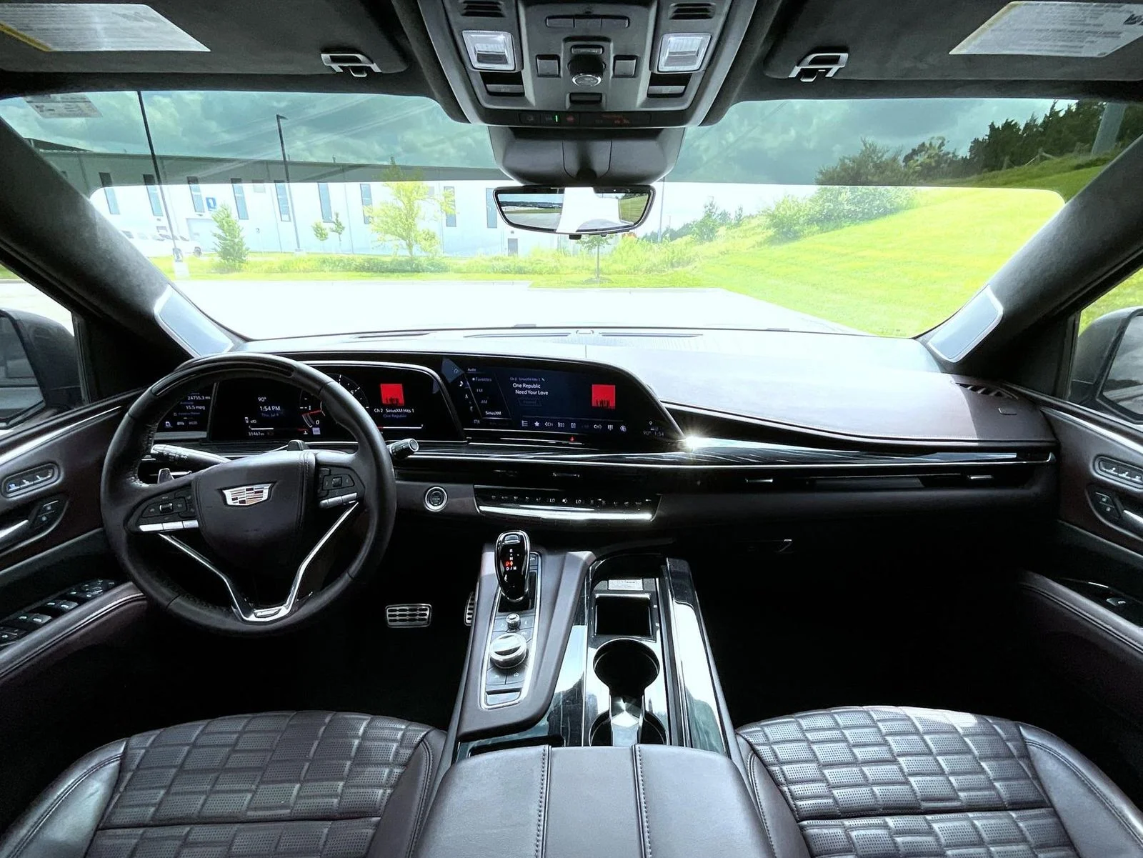 Used 2024 White Cadillac V-Series image 15