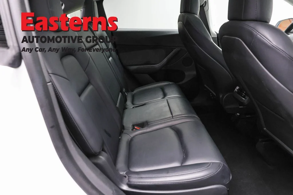 Used 2022 White Tesla Long Range image 16