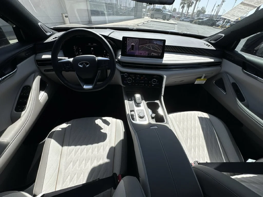 New 2027 2T MNRL BLK INFINITI Autograph AWD image 21