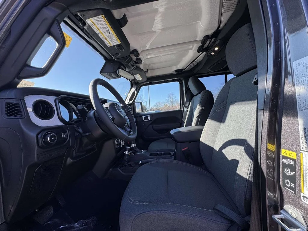 2025 Jeep Wrangler 4-Door Sport S - Photo 13