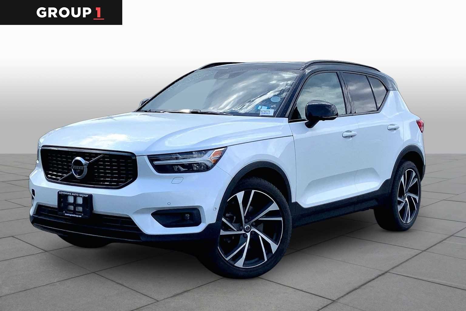 2022 Volvo XC40 T5 R-Design AWD's photo