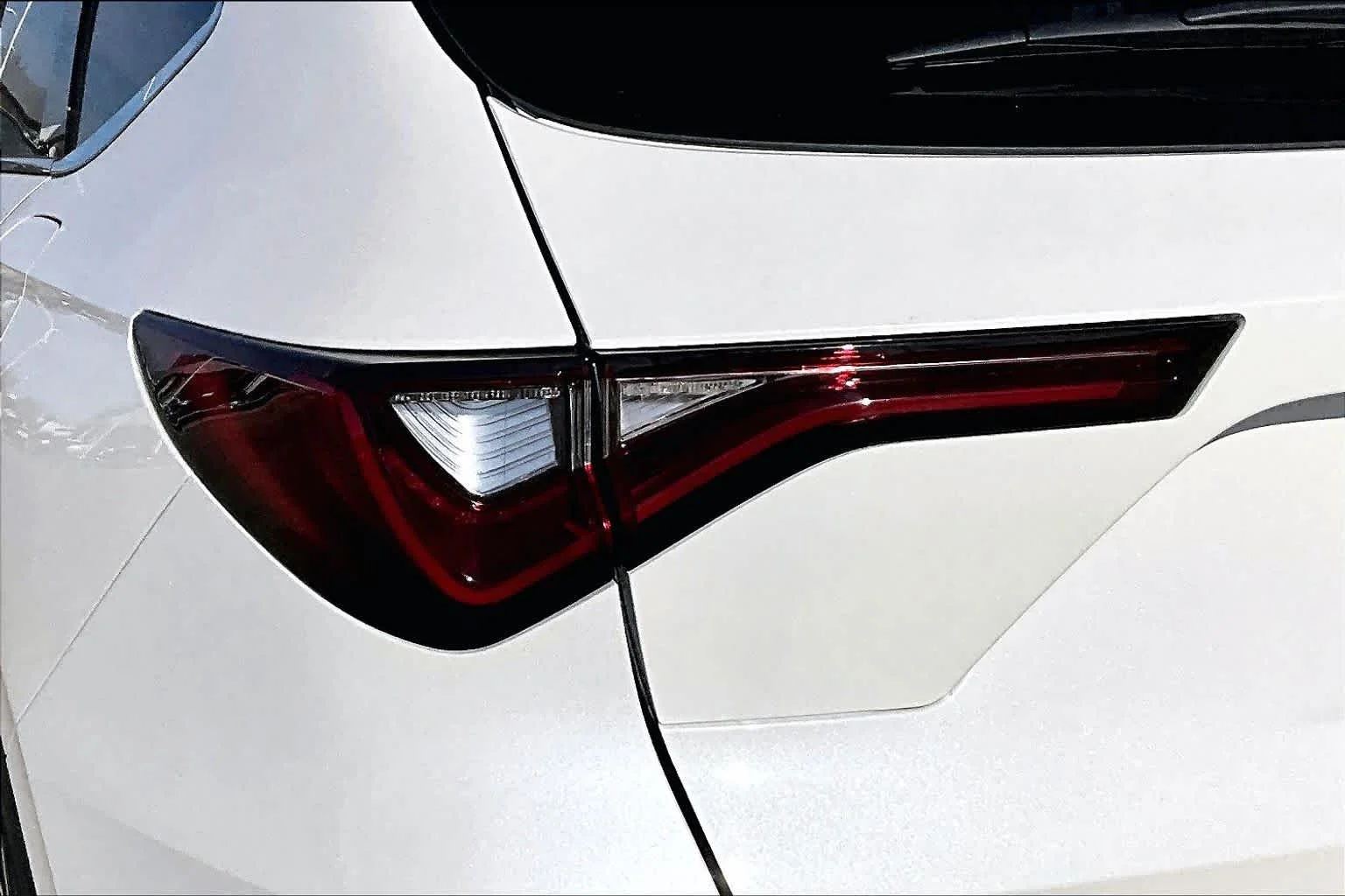 New 2026 Platinum White Pearl Acura w/Technology Package image 14