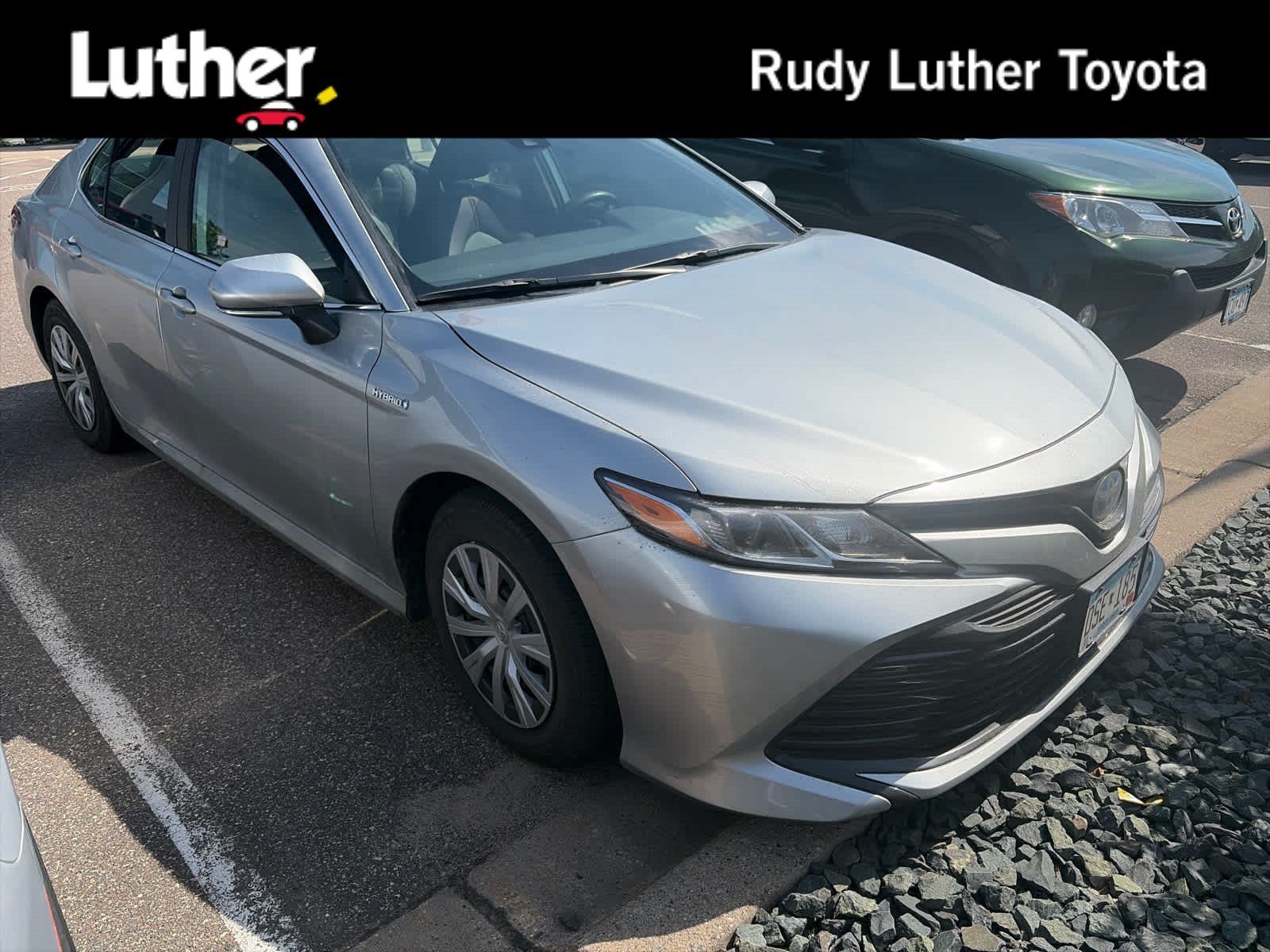 2019 Toyota Camry 2.5 Auto LE Hybrid's photo