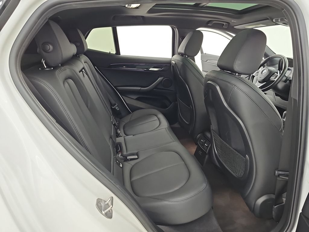 Used 2019 Mineral White Metallic BMW sDrive28i image 13
