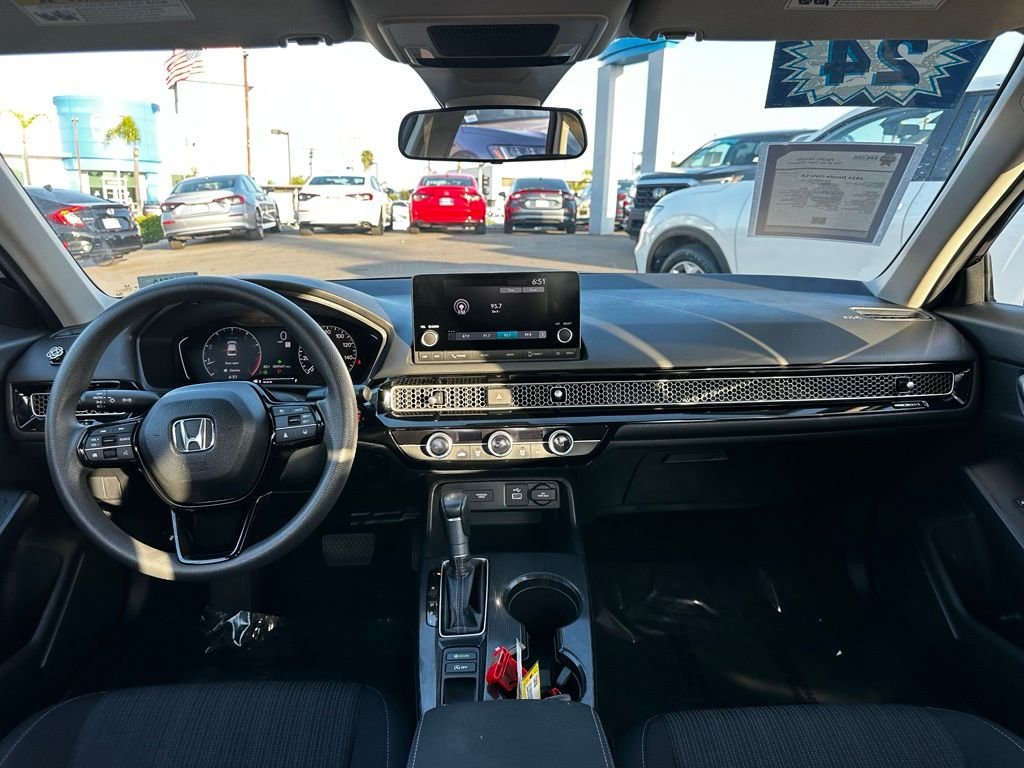 Used 2024  Honda LX image 18