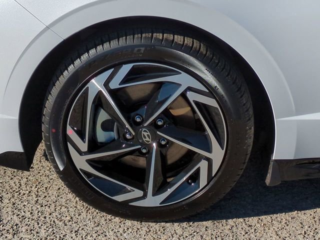 New 2026 White Hyundai SEL Sport image 38