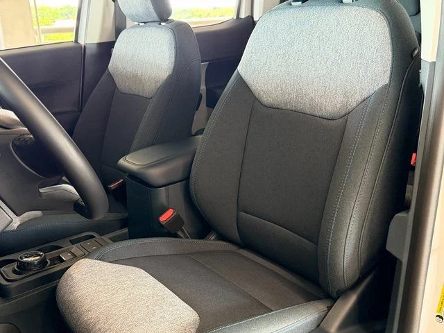 New 2025 Oxford White Ford XLT image 21