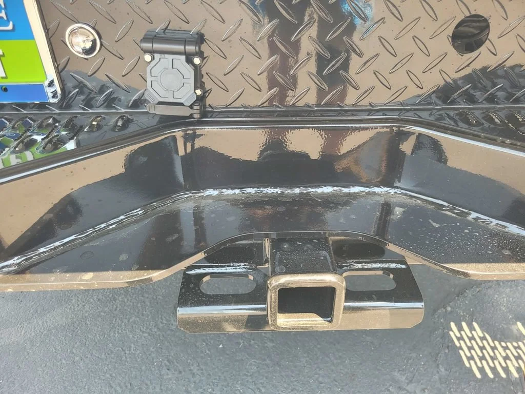 New 2026 Summit White Chevrolet WT image 8
