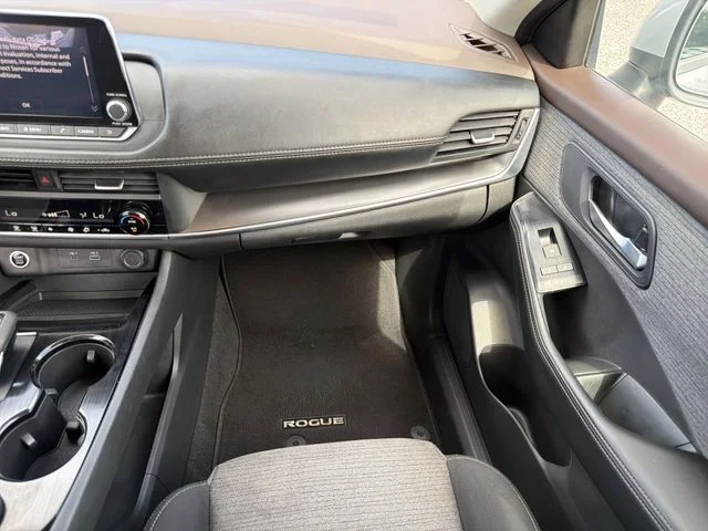 Used 2023 Silver Nissan SV image 14
