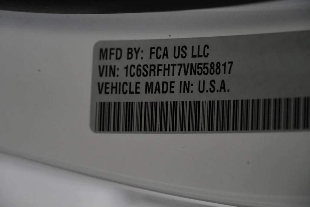 New 2027 Bright White Clear-Coat Exterior Paint RAM Limited image 42