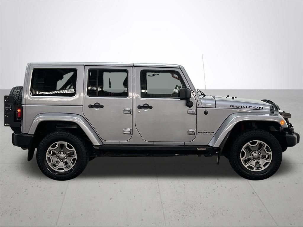 Used 2015 Silver Jeep Unlimited Rubicon image 9