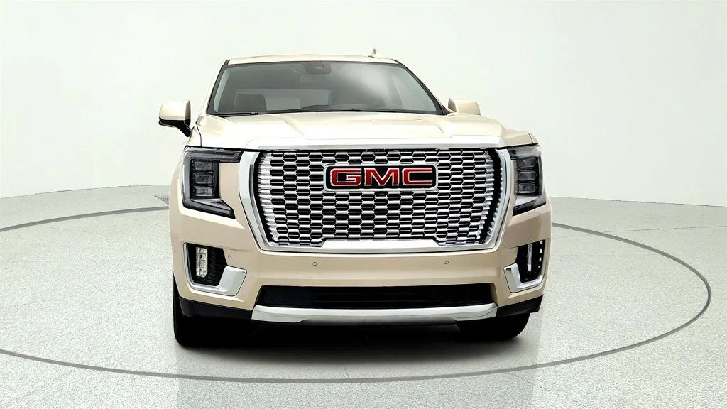 Used 2024 Pearl Beige Metallic GMC 4WD 4dr Denali w/ 22