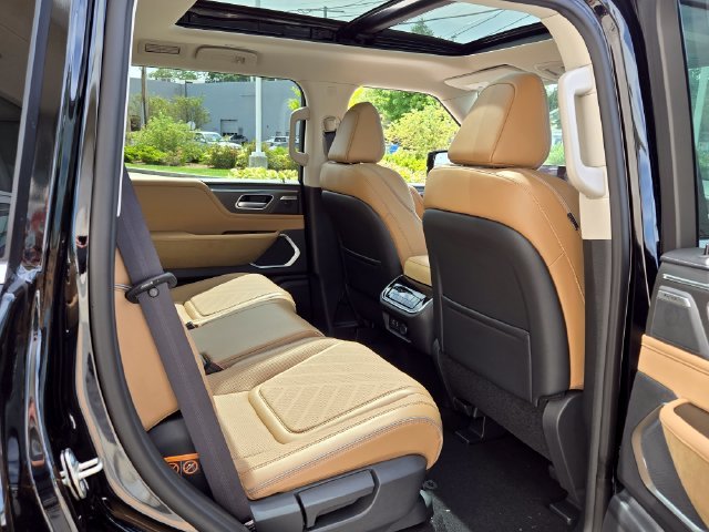 New 2027 Black Obsidian INFINITI Luxe 4WD image 18