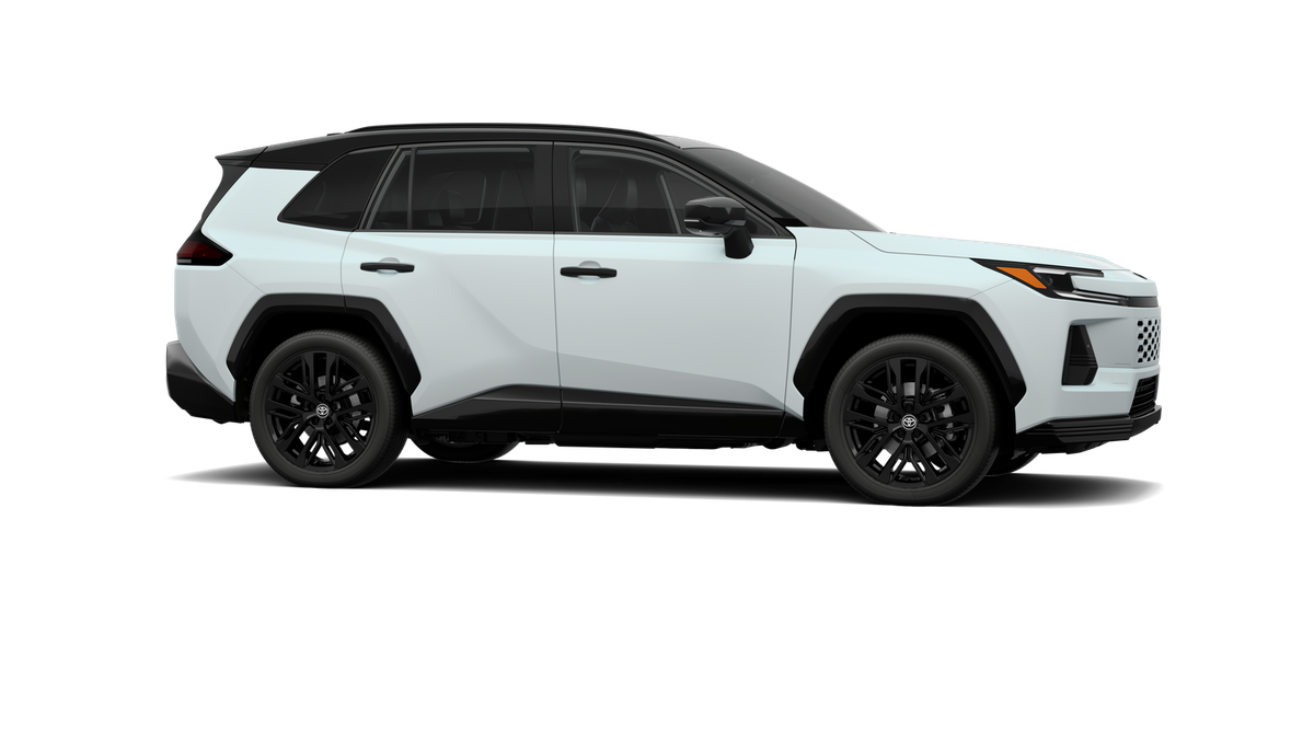 New 2026 Wind Chill Pearl with Midnight Black Metallic roof Toyota XSE image 13