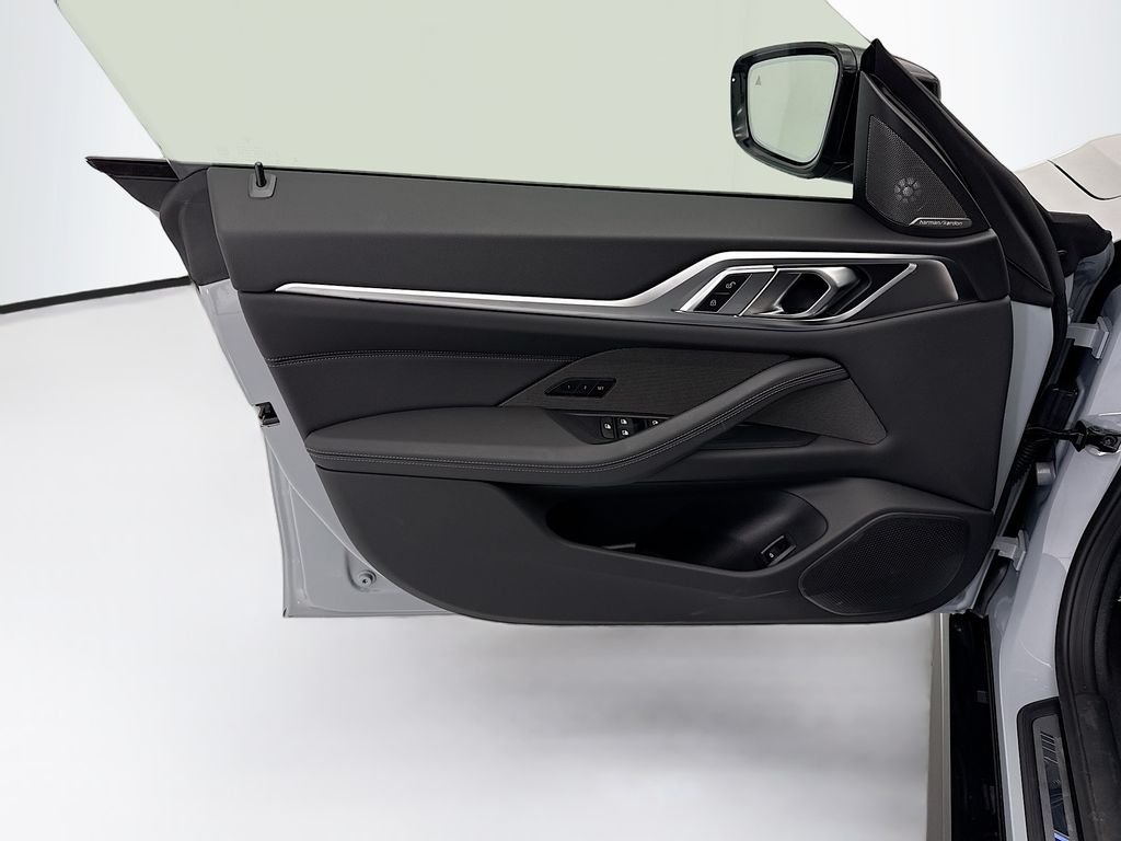 New 2026 Gray Metallic BMW xDrive40 image 23