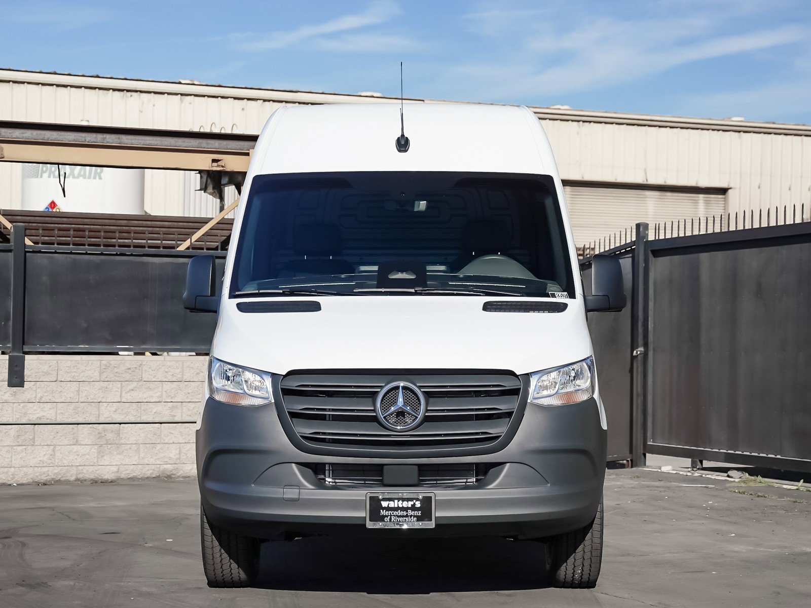 New 2026 Arctic White Mercedes-Benz 2500 High Roof I4 Diesel 144 RWD image 2